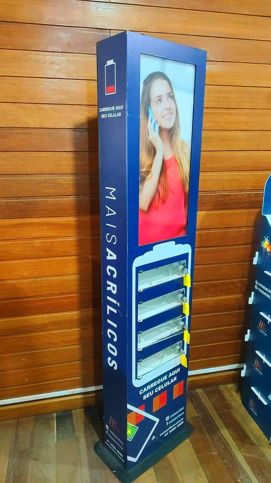 Display expositor — Mais Acrílicos
